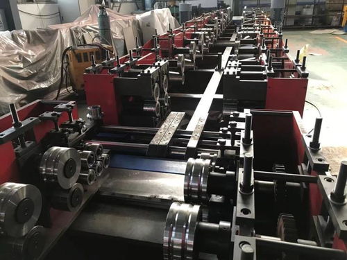 貨架層板成型機 液壓動力技術與精密機械的協同創新